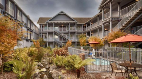 Гостиница Best Western Plus Bayshore Inn  Эврика